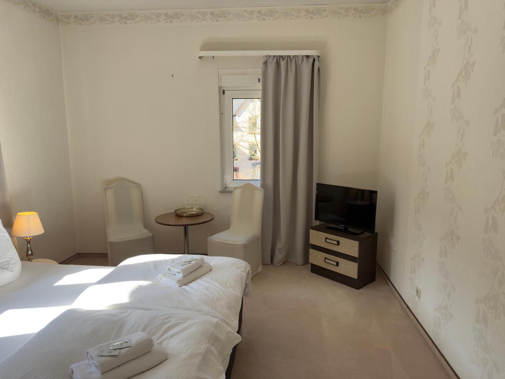 Hotel "Zur Schoenen Aussicht" コッヘム エクステリア 写真