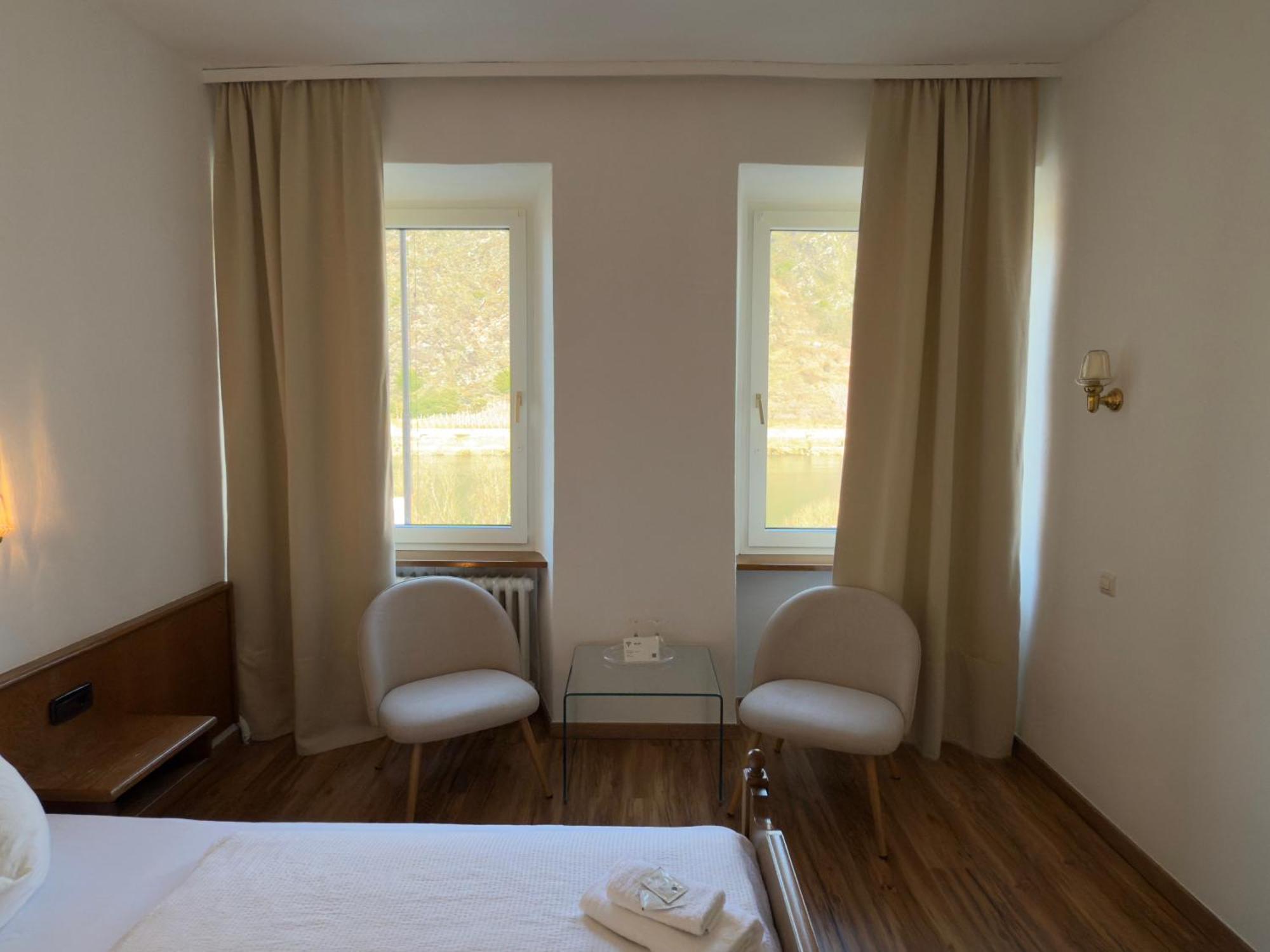 Hotel "Zur Schoenen Aussicht" コッヘム エクステリア 写真