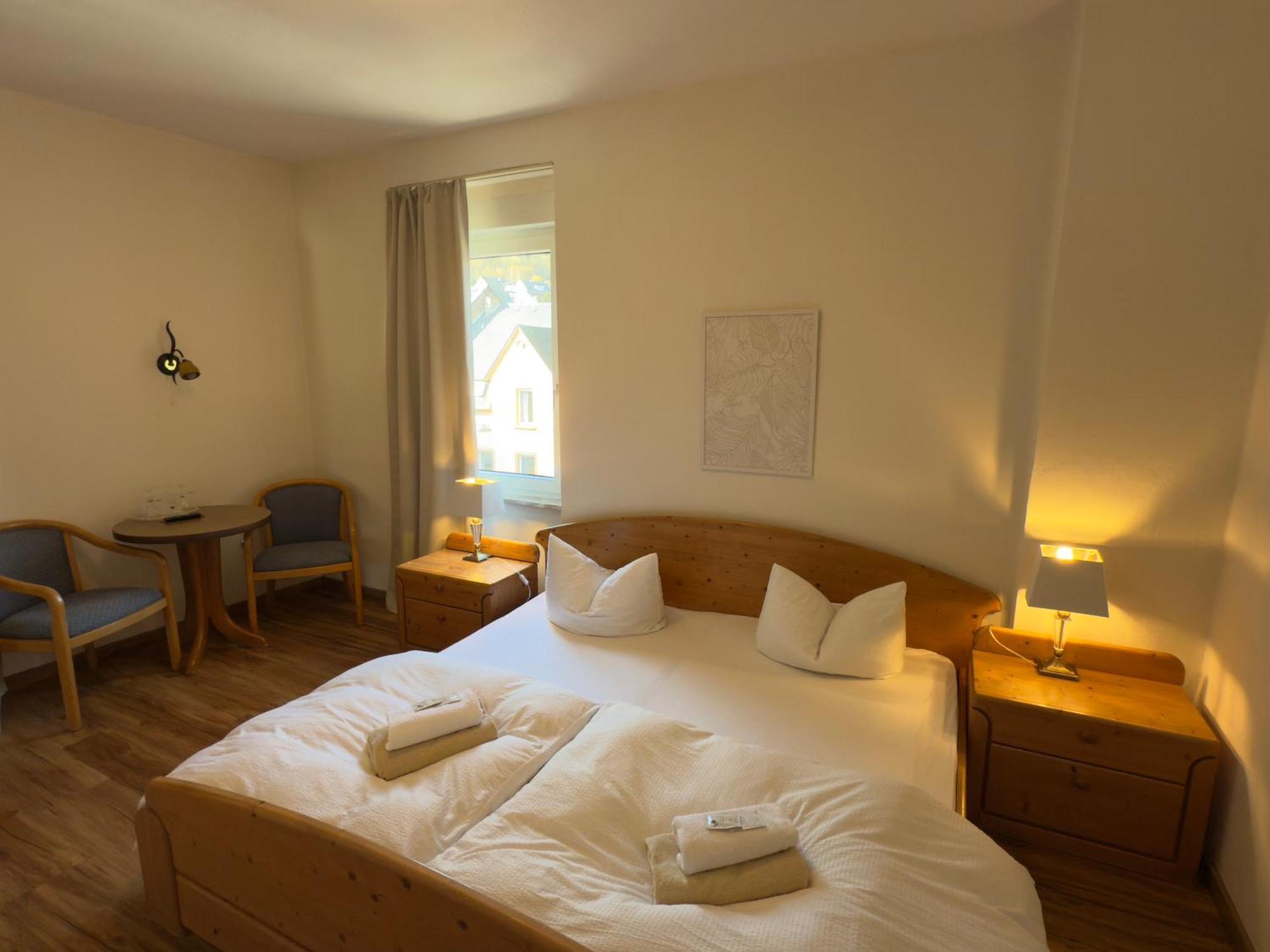 Hotel "Zur Schoenen Aussicht" コッヘム エクステリア 写真