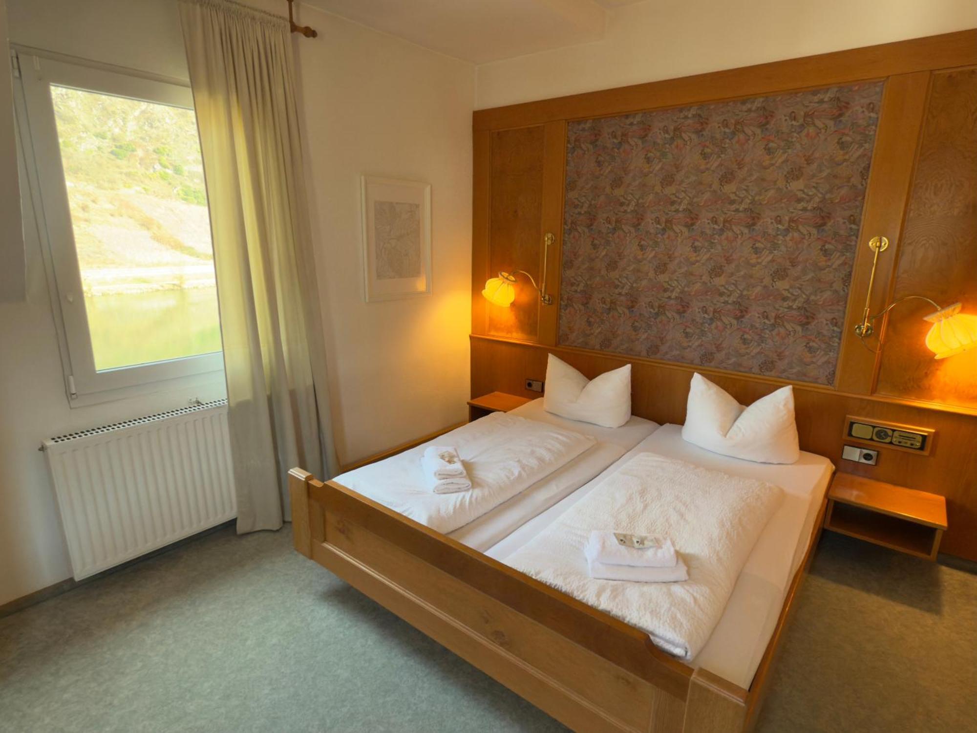 Hotel "Zur Schoenen Aussicht" コッヘム エクステリア 写真