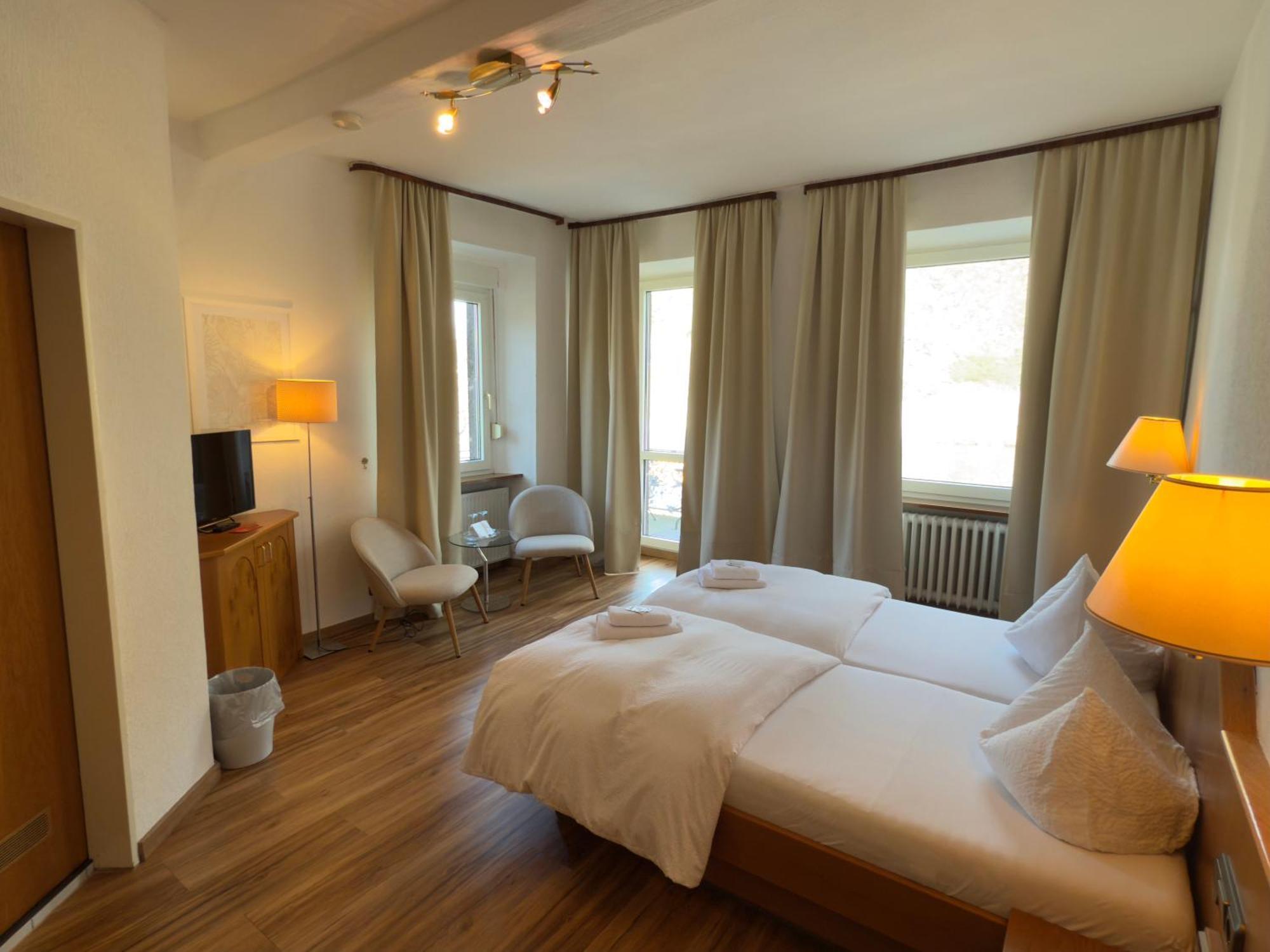 Hotel "Zur Schoenen Aussicht" コッヘム エクステリア 写真