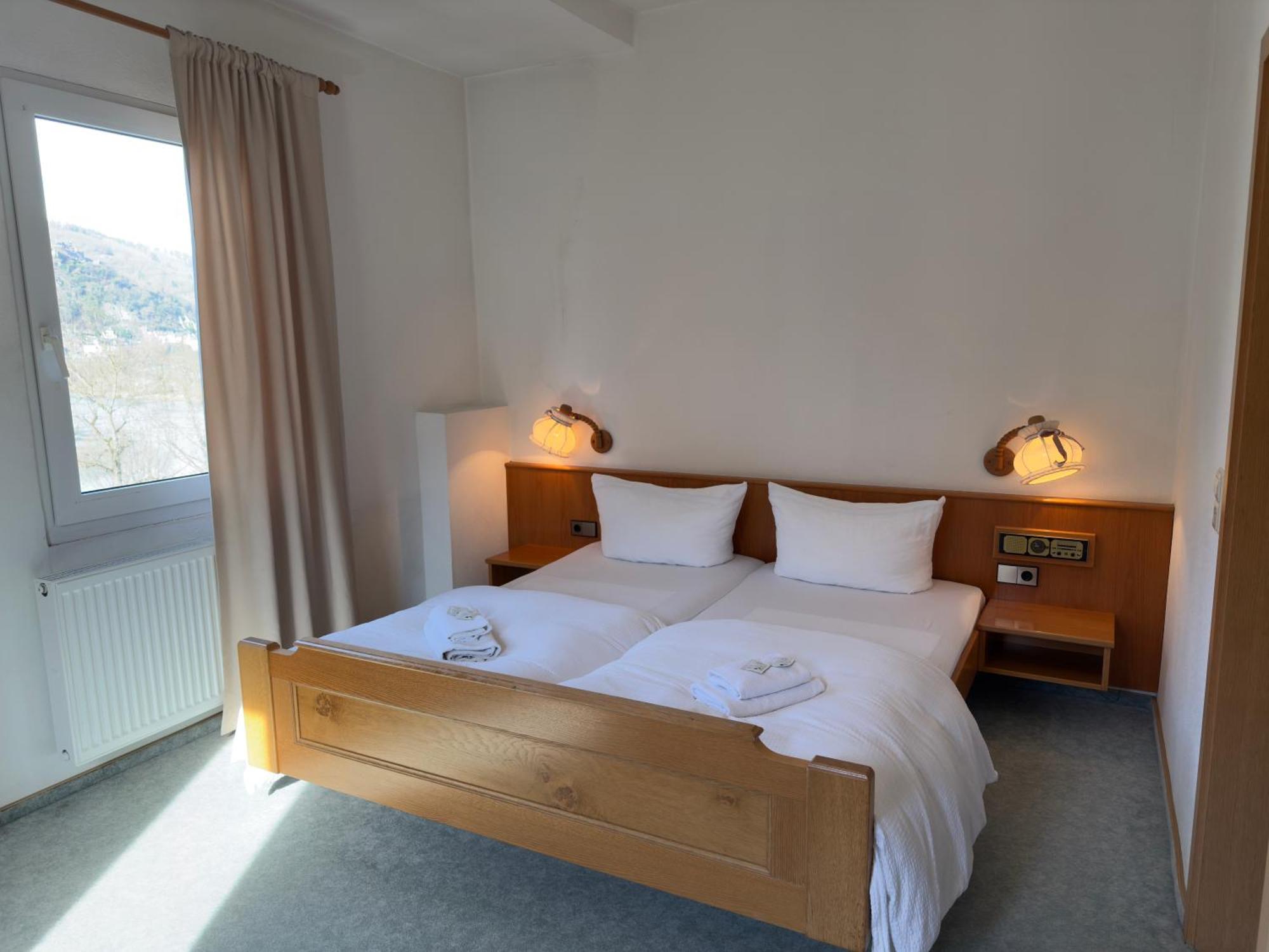 Hotel "Zur Schoenen Aussicht" コッヘム エクステリア 写真