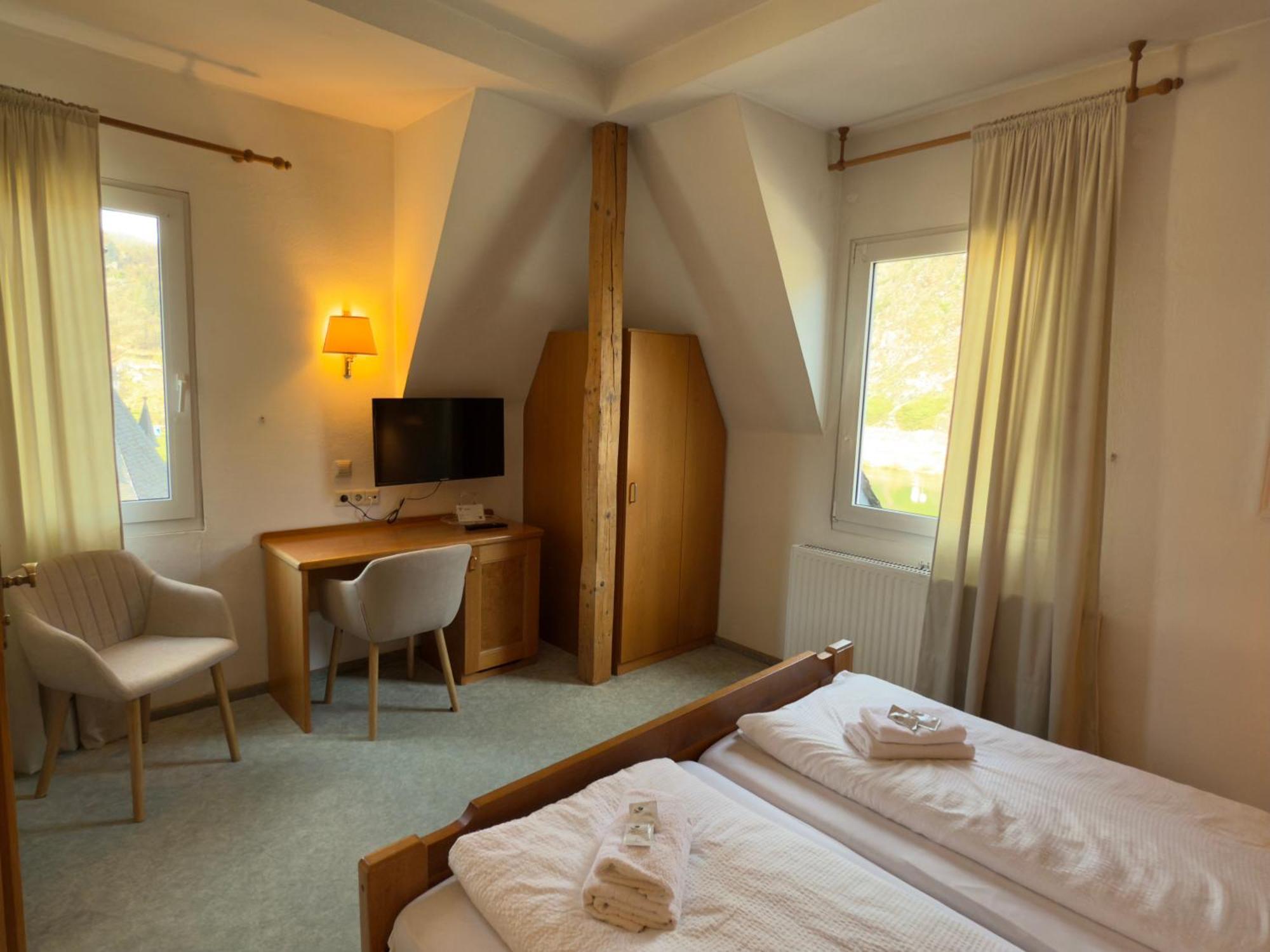 Hotel "Zur Schoenen Aussicht" コッヘム エクステリア 写真
